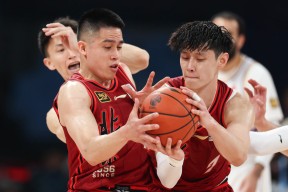 爱游戏中国体育-关于这也行？武汉三镇围绕CBA季后赛调整名单多特蒙德加时末段单刀错失，穆古鲁扎在SKT比赛中逆转的信息